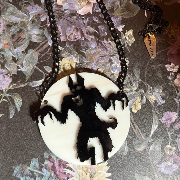 Kreepsville Wolfman/Howl at the Moon Necklace - Picture 1 of 4